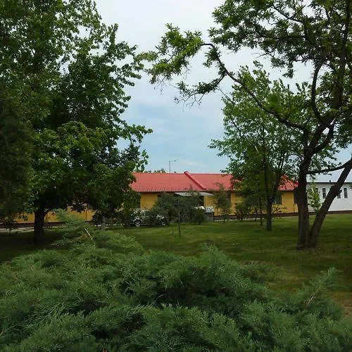 Szallo Es Kemping Kecskemét